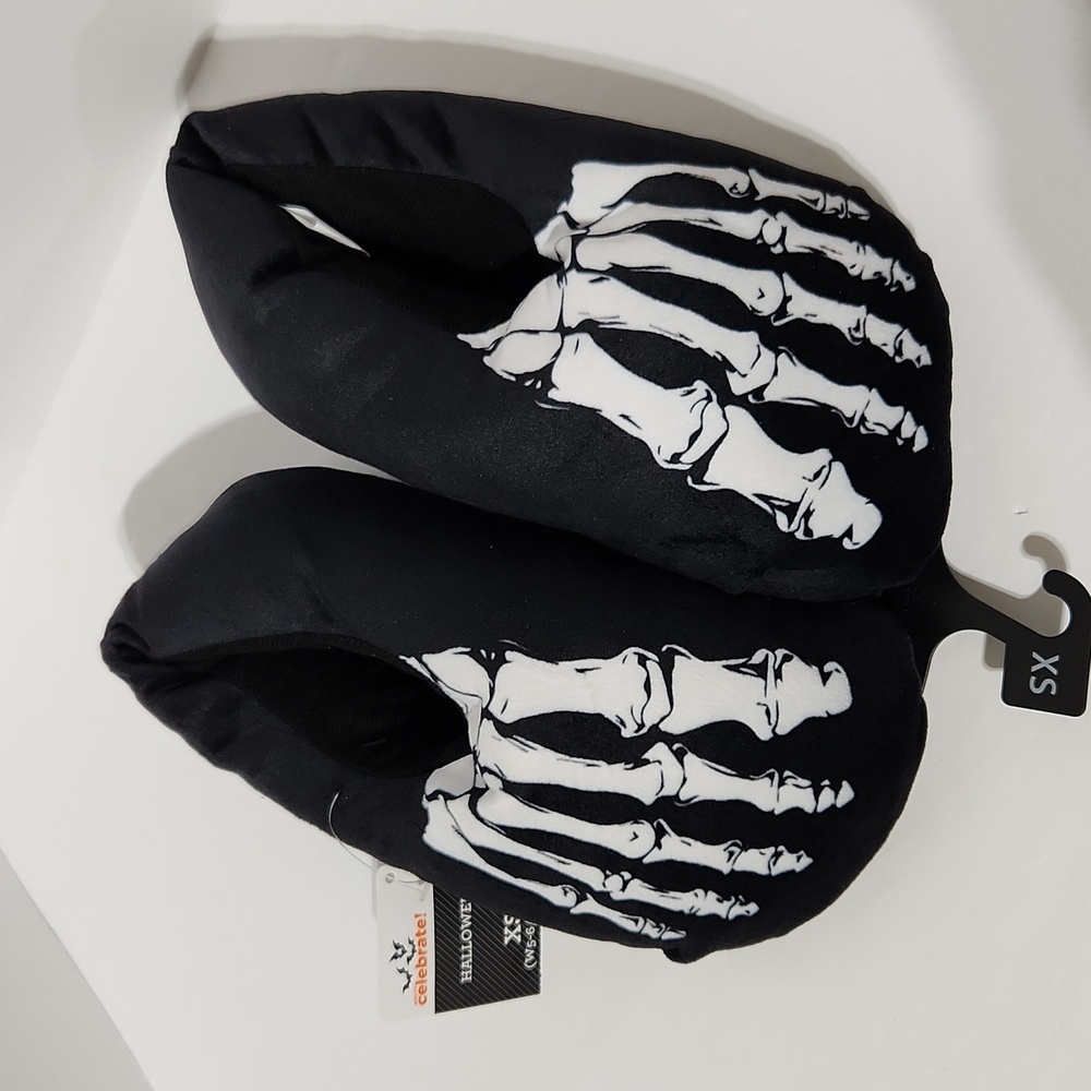 Adult Skeleton Feet Halloween  XS(W5-6/M3-4) Unisex Slippers